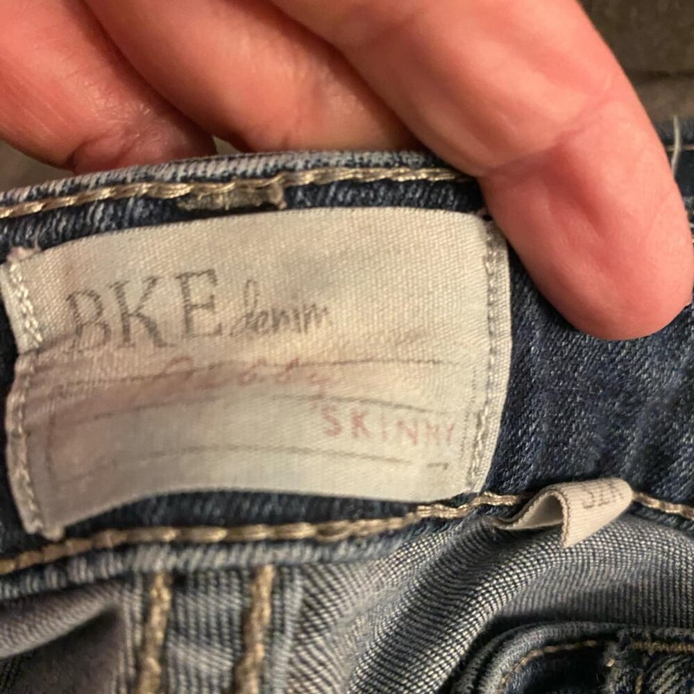 jeans - Picture 3 of 3